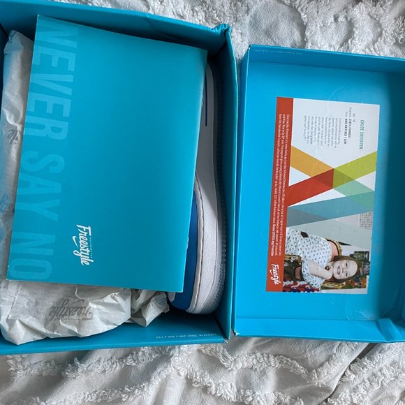 Doernbecher Freestyle AF1 - Picture 2 of 9